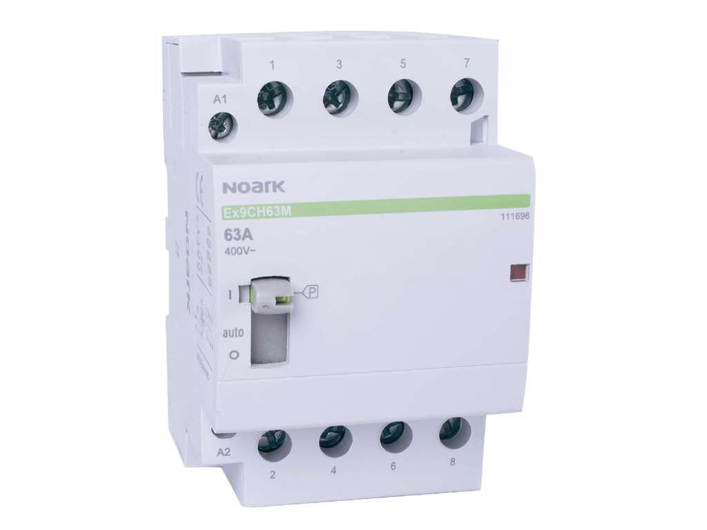 Noark kontaktor med manuel omskifter 32A, 220-240V AC, 4NO