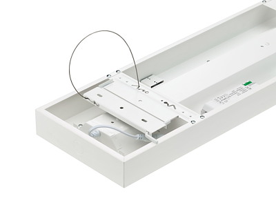 Kassearmatur Philips CoreLine påbygget gen 4. Mål 200x1570 mm (All-in, 43,5 / 22,5 W), (3600 / 4500 / 6800 lm) 4000 K, UGR19