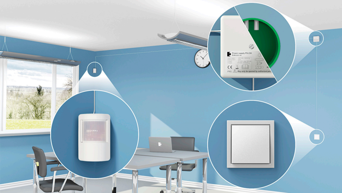 Illustration af kontor med PD230 system med PIR sensor, strømforsyning og tryk